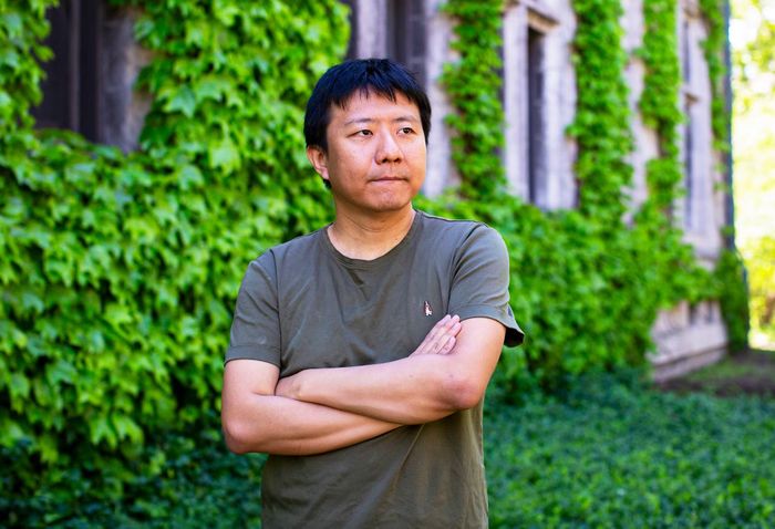 Deng Yu, sinh ra tại Thâm Quyến, đã sớm bộc lộ năng khiếu toán học đặc biệt. Ảnh: Quanta.