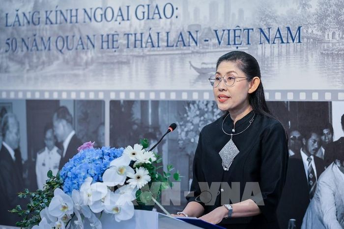 Bà Urawadee Sriphiromya, Đại sứ Thái Lan tại Việt Nam phát biểu khai mạc Triển lãm. Ảnh: Lê Đông - TTXVN