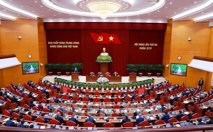 Quang cảnh Hội nghị lần thứ ba Ban Chấp hành Trung ương Đảng khóa XIV. Ảnh: Dương Giang - TTXVN