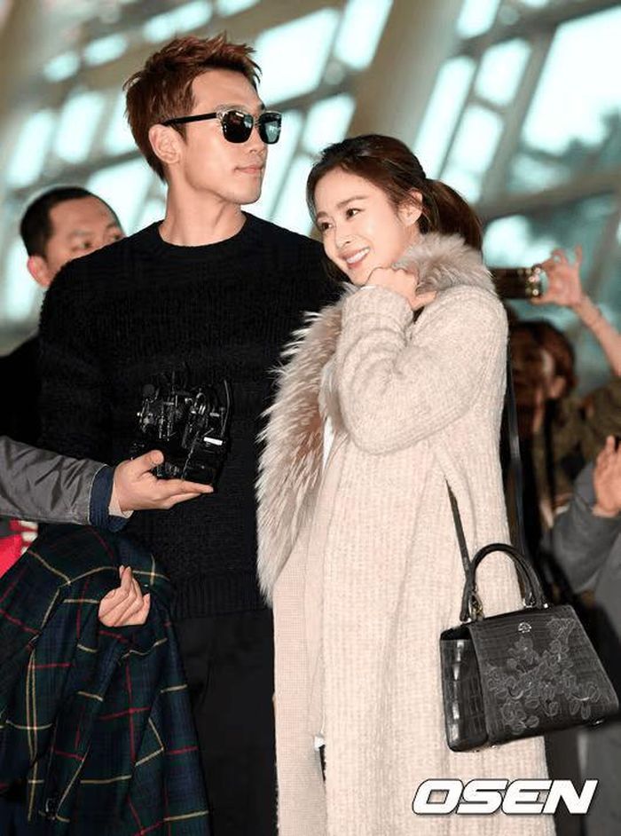 Kim Tae Hee và Bi Rain lựa chọn giữ kín cuộc sống riêng tư bên hai con gái. Ảnh: OSEN