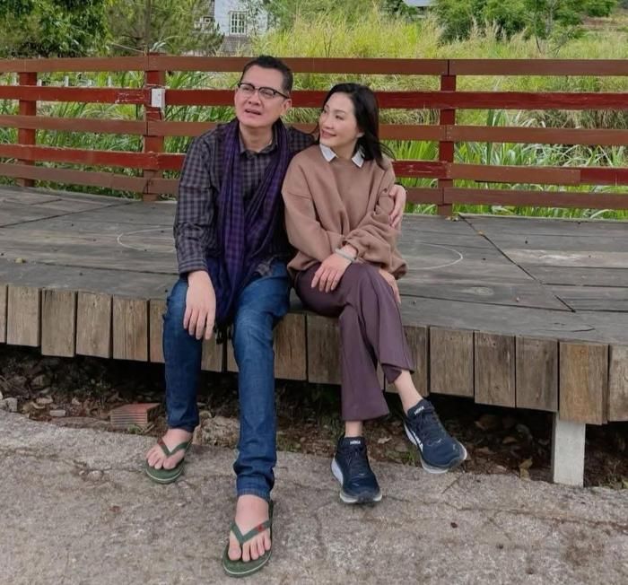 Ở thời điểm hiện tại, cả Hồng Đào và Hữu Châu đều đang tận hưởng "trái ngọt" của sự nghiệp.