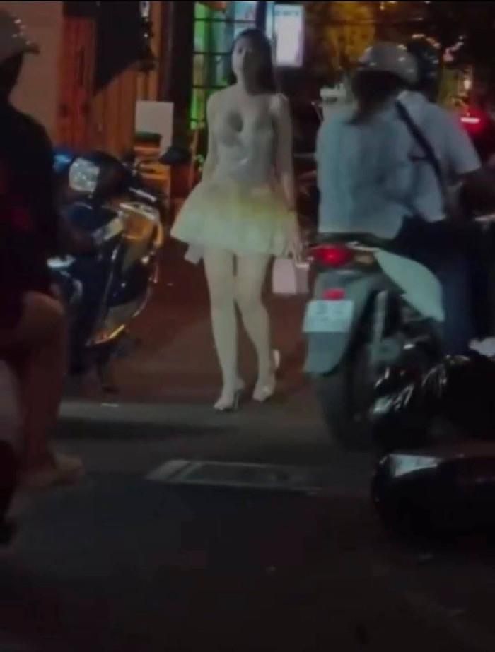 Á hậu Mỹ Duyên thừa nhận mình chính là cô gái trong video được lan truyền