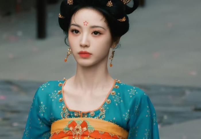 Sở hữu chất giọng trong trẻo, Điền Hi Vi chinh phục khán giả qua nhiều bộ phim bùng nổ như Khanh Khanh Nhật Thường, Đại Phụng Đả Canh Nhân. Ảnh: NSX