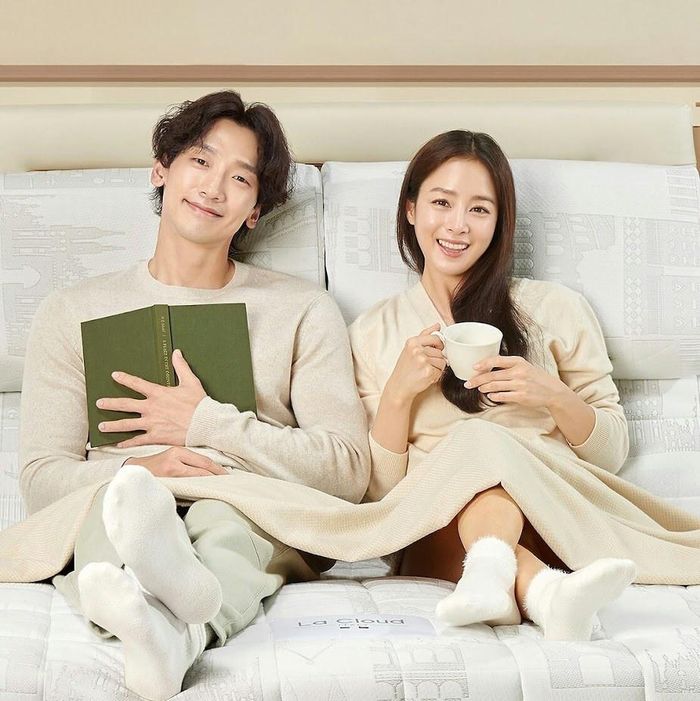 Ảnh: Kim Tae Hee and Rain/Facebook