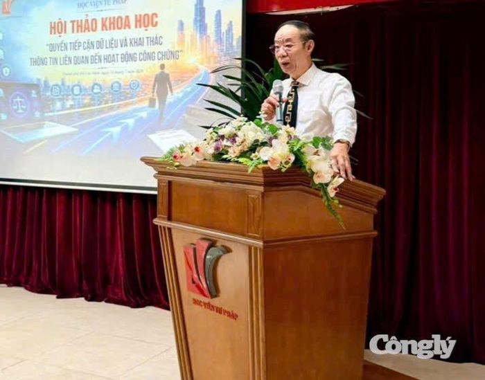 Ông Nguyễn Trường Thiệp - Phó Giám đốc Học viện Tư pháp phát biểu.