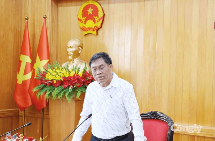 Phó Chủ tịch UBND tỉnh Võ Ngọc Hiệp phát biểu kết luận cuộc họp.