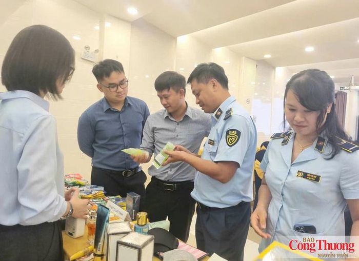 Hướng dẫn cách nhận biết hàng thật, hàng giả cho lực lượng quản lý thị trường