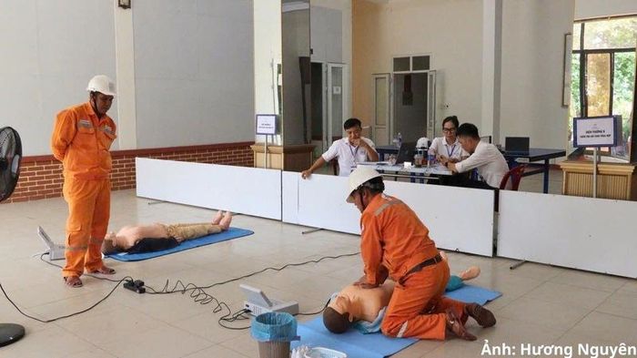 Thông qua kỳ thi, PC Quảng Trị hướng tới xây dựng đội ngũ công nhân kỹ thuật có trình độ chuyên môn vững vàng,