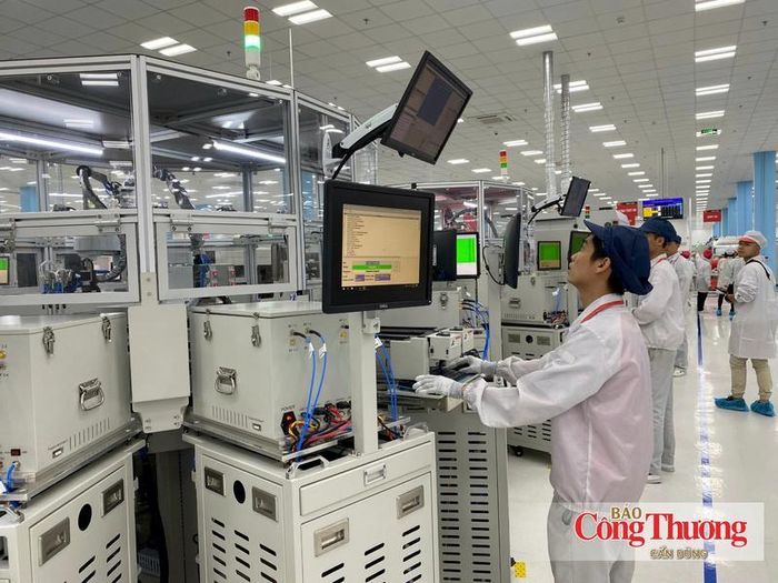 Kiến tạo thể chế để công nghiệp tăng trưởng hai con số