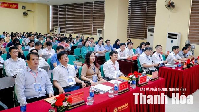 Các đại biểu dự hội thảo.