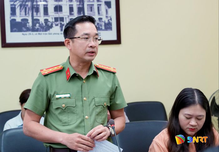 Các đại biểu tham gia đóng góp nhiều ý kiến để tiếp tục thực hiện tốt công tác dân tộc và tôn giáo thời gian tới. Ảnh: T.CÔNG