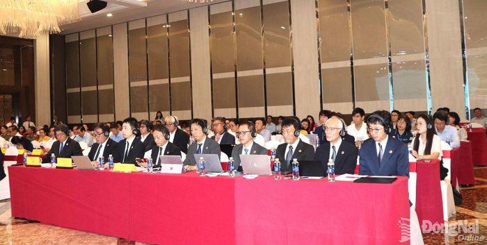 Đại diện các doanh nghiệp Nhật Bản tham dự hội nghị sáng 24-7. Ảnh: Ngọc Liên