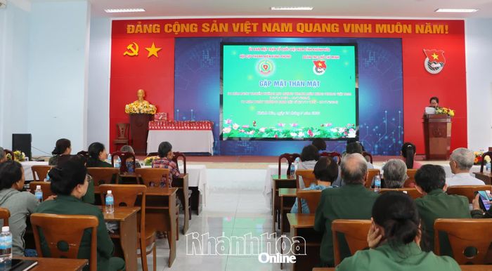 Quang cảnh buổi gặp mặt.
