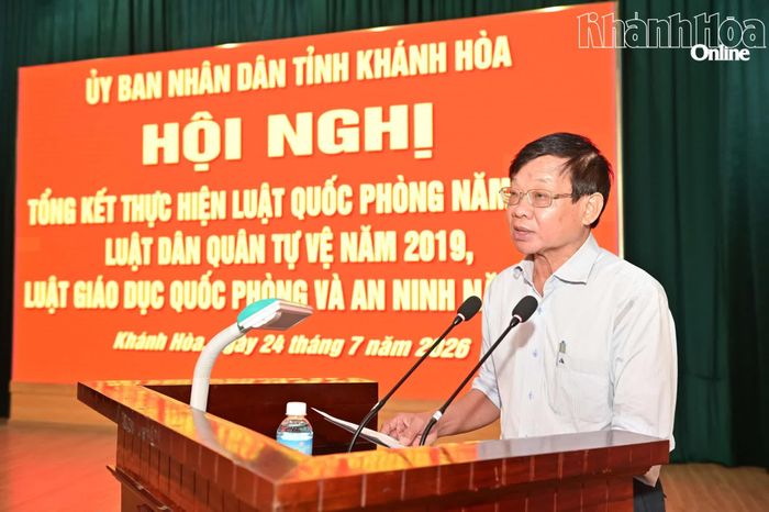 Lãnh đạo Sở Y tế phát biểu tại hội nghị.