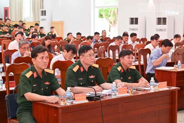 Các đại biểu dự hội nghị.