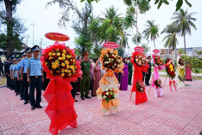 Quang cảnh buổi lễ.