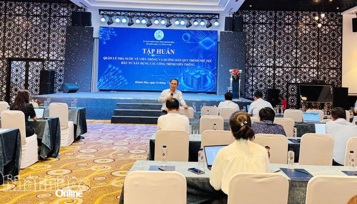 Quang cảnh lớp tập huấn.