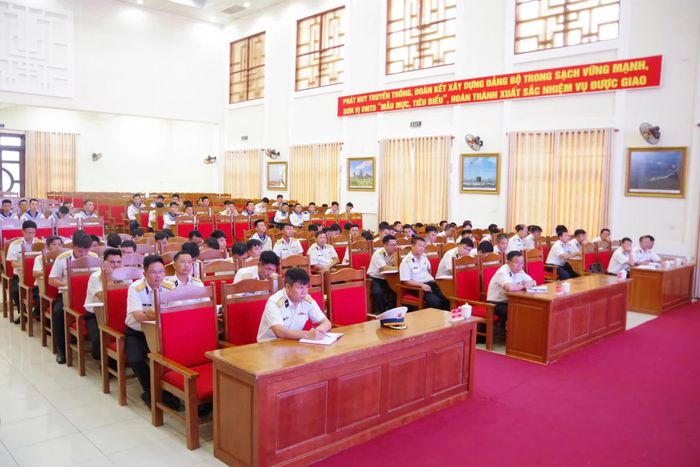 Quang cảnh hội nghị.