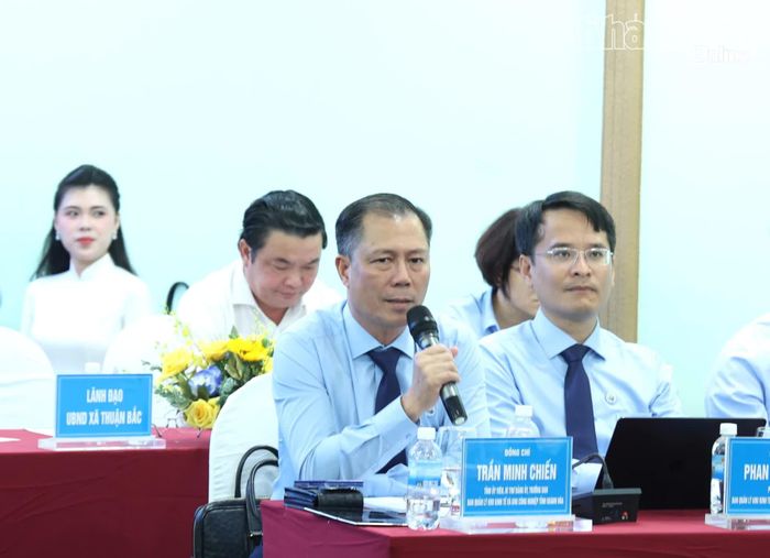 Lãnh đạo Ban Quản lý Khu kinh tế và Khu công nghiệp tỉnh Khánh Hòa giải đáp các vấn đề còn vướng mắc cho doanh nghiệp.