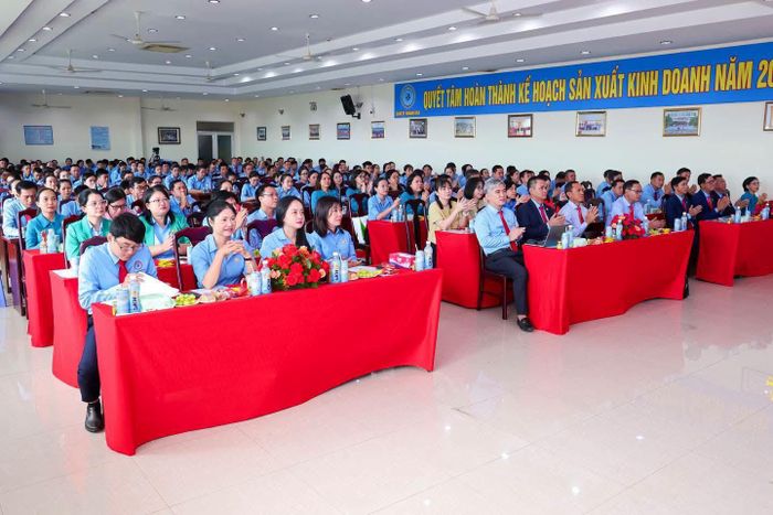 Quang cảnh hội nghị.