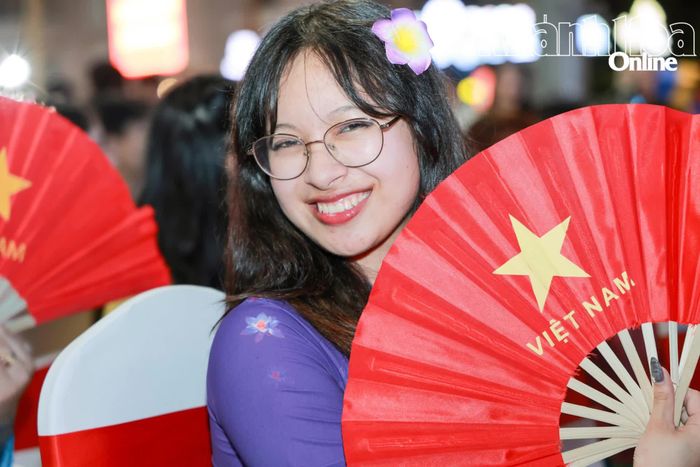 Niềm vui của một trại sinh trong lần được về Việt Nam và đến tỉnh Khánh Hòa.