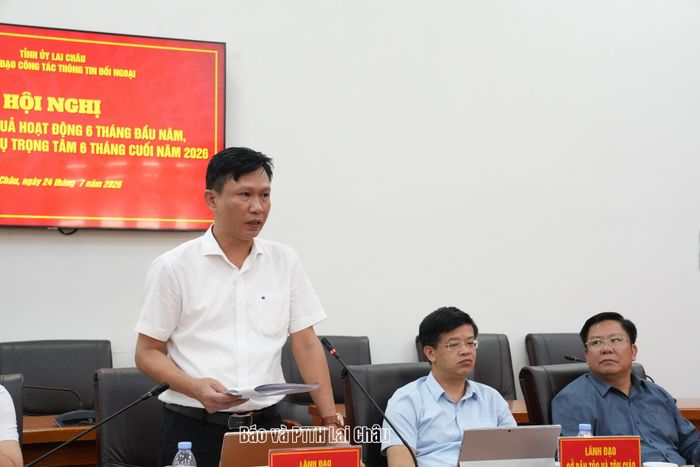 Đồng chí Kiều Hải Nam – Giám đốc Sở Ngoại vụ tham luận.