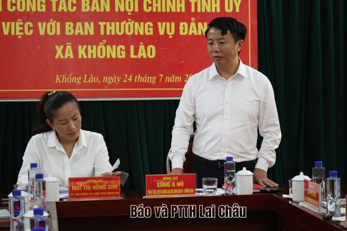 Đồng chí Sùng A Nủ - Quyền Trưởng Ban Nội chính Tỉnh ủy phát biểu kết luận buổi làm việc.