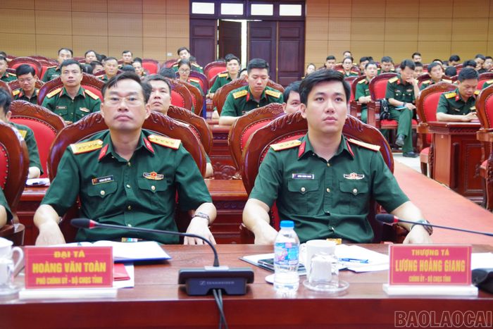 Các đại biểu dự lễ phát động.