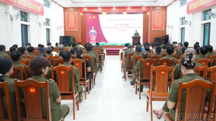 Quang cảnh ngày hội.