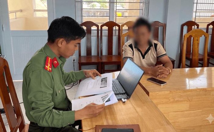 Công an xã Sơn Mỹ làm việc với các trường hợp vi phạm