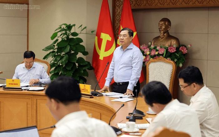 Phó Thủ tướng Thường trực Phạm Gia Túc phát biểu tại cuộc họp. Nguồn ảnh: Báo Chính phủ