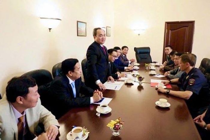 Đoàn công tác Công an tỉnh Lâm Đồng, Việt Nam làm việc với Cục Nội vụ tỉnh Tu La, Liên Bang Nga