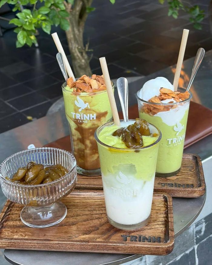 Cà phê bơ đá ở Trình Cà Phê