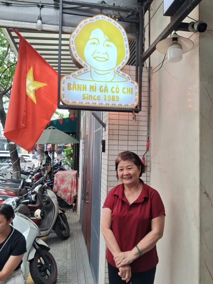 Bánh mì gà Cô Chi