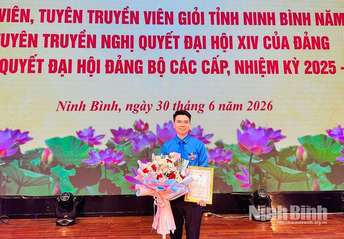 Đồng chí Trịnh Phương Nam, Bí thư Đoàn phường Duy Tiên đoạt Giải Ba Hội thi Báo cáo viên, tuyên truyền viên giỏi tỉnh năm 2026.