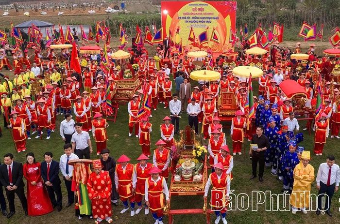 Lễ hội rước Ông Khiu, Bà Khiu được phục dựng sau 19 năm gián đoạn.