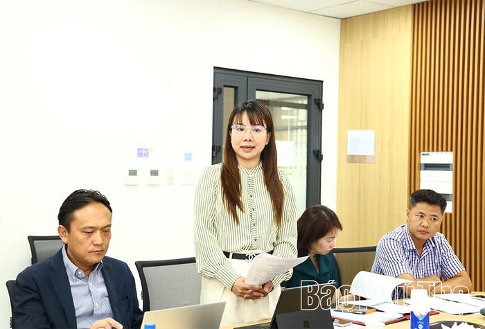Đại diện lãnh đạo Công ty TNHH Chăn nuôi Việt Nhật phát biểu kiến nghị một số nội dung liên quan.