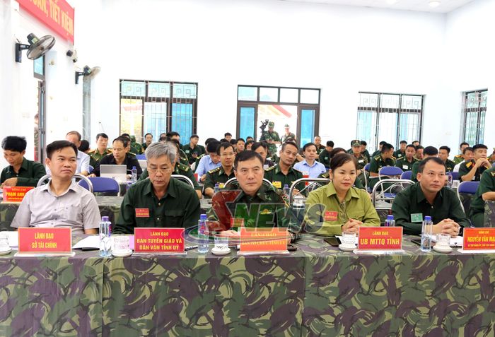 Các đại biểu dự diễn tập tác chiến xã Mường Lèo trong khu vực phòng thủ năm 2026.