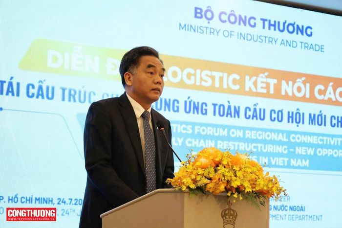 Ông Nguyễn Lộc Hà, Phó Chủ tịch Thường trực Ủy ban nhân dân Thành phố Hồ Chí Minh chia sẻ định hướng phát triển hệ thống logistics hiện đại gắn với vai trò trung tâm kinh tế, thương mại và cửa ngõ giao thương của khu vực phía Nam.