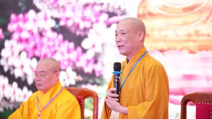 Hòa thượng Thích Bảo Nghiêm ban đạo từ chứng minh