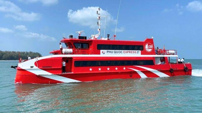 Trên tuyến vận tải Sa Kỳ - Lý Sơn đang có 14 phương tiện đang hoạt động (Ảnh minh họa).