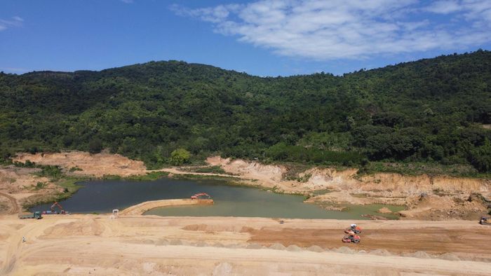 Đến nay, dự án thành phần số 1 hồ Hố Khế và hồ Cha Mai lần lượt đạt 75% và 72% khối lượng hợp đồng. Cả 2 công trình sẽ hoàn thành và bàn giao vào cuối tháng 12/2026. Đối với dự án thành phần số 2, sẽ được hoàn thành vào quý III/2027 đúng với tiến độ được đề ra.