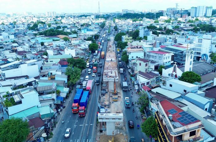 Khi hoàn thành và đưa vào khai thác, nút giao Ngã tư Đình được kỳ vọng sẽ góp phần giảm ùn tắc giao thông tại một trong những điểm giao cắt có lưu lượng phương tiện lớn trên Quốc lộ 1, nâng cao năng lực thông hành khu vực cửa ngõ Tây Bắc TP.HCM. Đồng thời, tăng cường kết nối giữa Quốc lộ 1 với đường Nguyễn Văn Quá và các tuyến đường lân cận, rút ngắn thời gian di chuyển, nâng cao an toàn giao thông và tạo động lực phát triển kinh tế - xã hội cho khu vực.