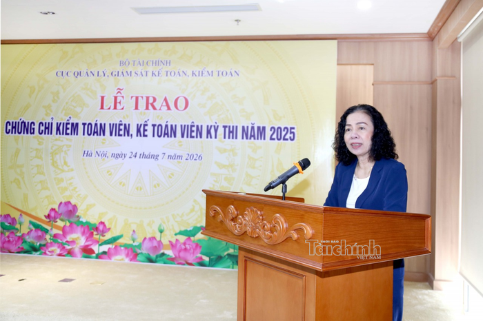 Bà Vũ Thị Mai - Chủ tịch Hội Kiểm toán viên hành nghề Việt Nam (VACPA), nguyên Thứ trưởng Bộ Tài chính phát biểu. Ảnh: Đức Minh