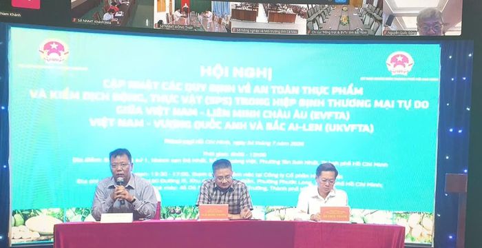 Hội nghị được tổ chức trực tiếp và trực tuyến.