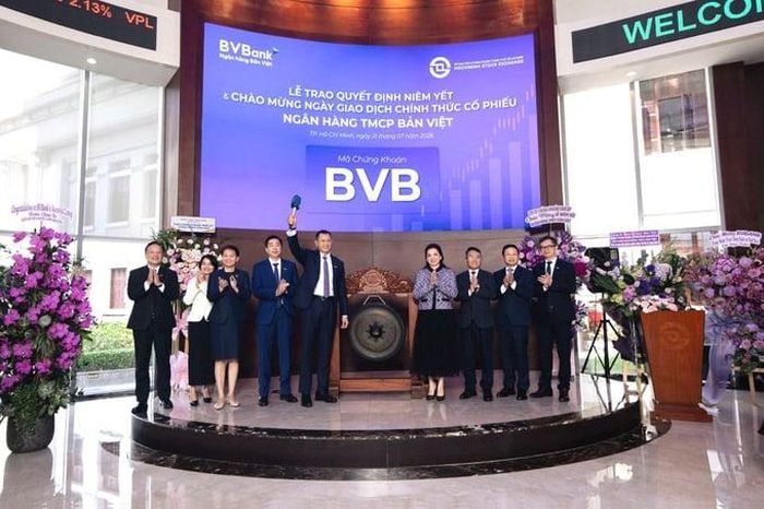 Với việc niêm yết hơn 640 triệu cổ phiếu trên HOSE, lãnh đạo BVBank kỳ vọng mở ra bước phát triển mới cho ngân hàng trong thời gian tới.