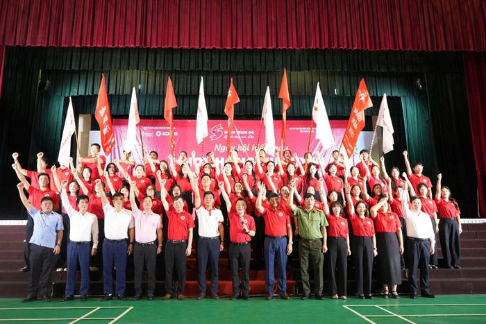 Phát động Ngày hội hiến máu tình nguyện “Giọt hồng xứ Tuyên”.
