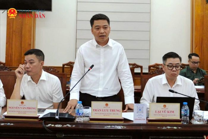Phó Vụ trưởng Vụ Tổ chức - Biên chế, Bộ Nội vụ Trần Lưu Trung phát biểu