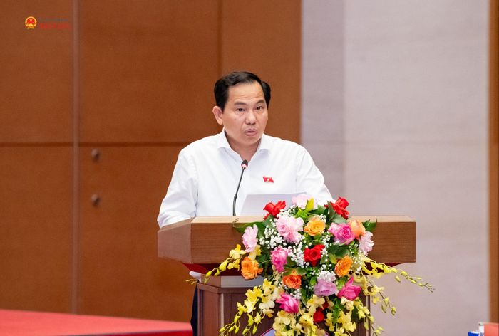 Tổng Thư ký Quốc hội - Chủ nhiệm Văn phòng Quốc hội Lê Quang Mạnh báo cáo về tiến độ chuẩn bị các nội dung và dự kiến chương trình Kỳ họp không thường lệ thứ Nhất, Quốc hội khóa XVI