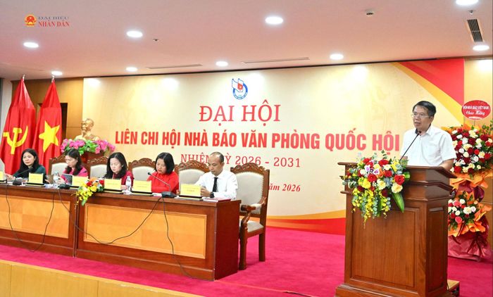 Phó Chủ nhiệm Văn phòng Quốc hội Nguyễn Văn Hiển phát biểu